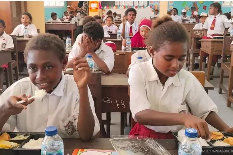 Ilustrasi Program Makan Bergizi Gratis di Papua (Instagram @haluandotco)