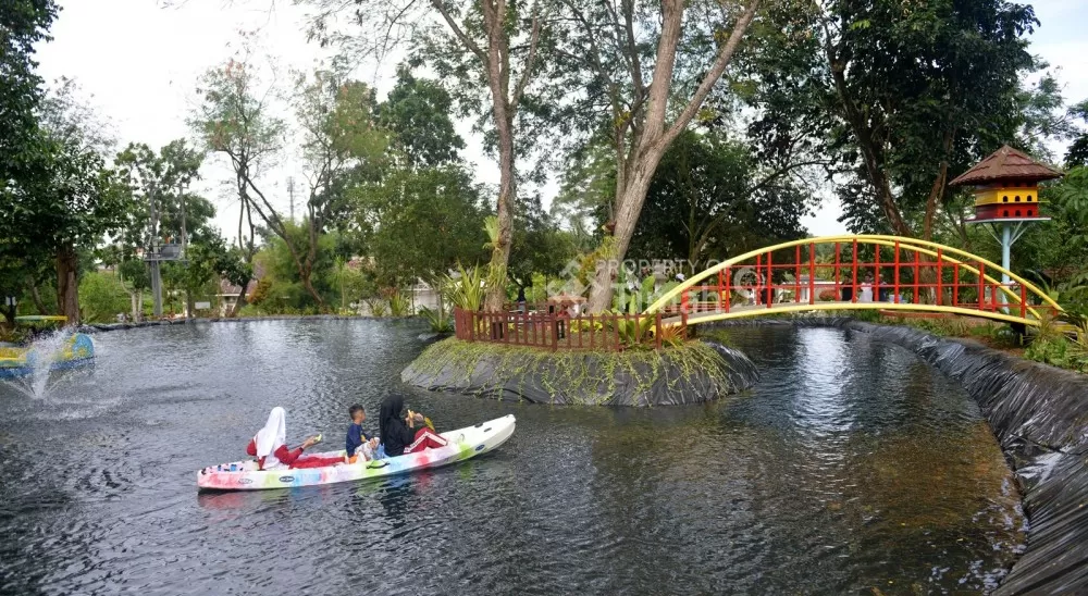 Wisata murah tapi lengkap. Dari jogging sampai edukasi anak, semua ada di satu tempat!