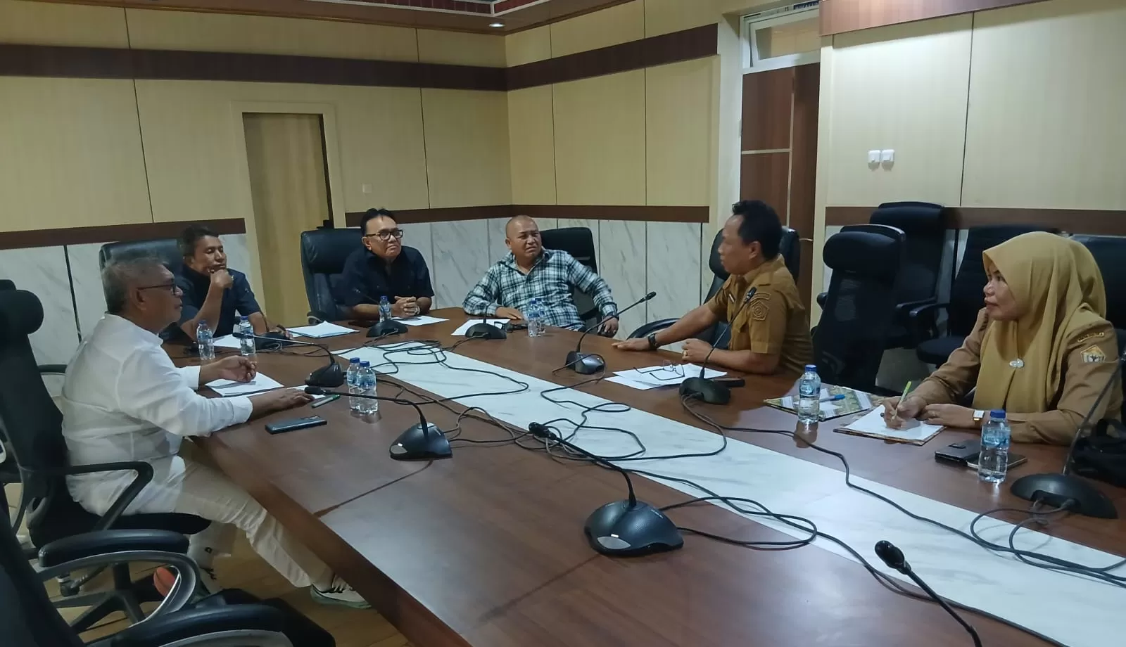 Suasana Rapat kerja pra pembahasan APBD 2026 Antara Komisi II DPRD bersama Dinas Kehutanan Sultra pada Selasa 30 Juli 2026.