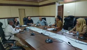 Komisi II DPRD Rapat Pra-pembahasan Ranperda APBD Perubahan 2026 Bersama Dinas Kehutanan Sultra