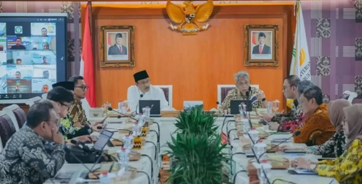 Gus Ipul saat Rapat Pimpinan (Rapim) secara hybrid di Kantor Kemensos, Sabtu 6 Juni 2026.