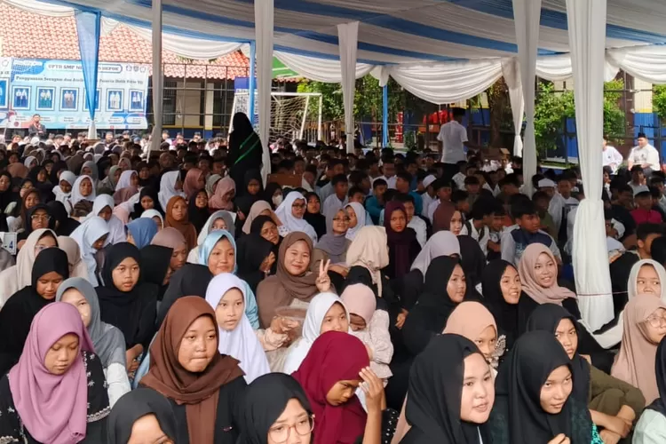 Pelaksanaan Peringatan Maulid Nabi Muhammad SAW 1447 Hijriah di SMPN 19 Depok, di Jalan Lely Raya, Kelurahan Depok Jaya, Kecamatan Pancoranmas.&nbsp; (ANDIKA EKA/RADAR DEPOK)