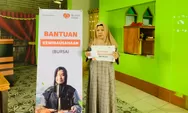 Pensiunan Guru di Cianjur Dapat Bantuan Usaha dari Rumah Zakat