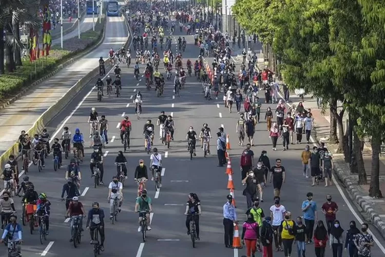 Nikmati Car Free Day Jakarta 18 Agustus 2024 dengan beragam aktivitas seru di sepanjang Jl. Sudirman-Thamrin. Jangan lewatkan keseruannya! (Instagram @infocarfreeday / GoraJuara.com)