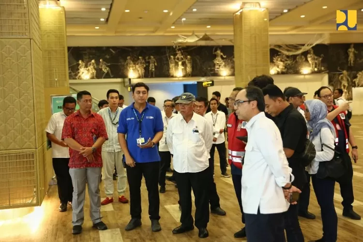  Dalam rangka menyambut World Water Forum ke-10 di Bali pada 18-25 Mei 2024, Menteri Pekerjaan Umum dan Perumahan Rakyat (PUPR) Basuki Hadimuljono melakukan peninjauan venue serta kesiapan pelaksanaan kegiatan.