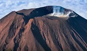 Penjelasan Badan Geologi Soal Ancaman Gunung Slamet Siaga Level 2 Hantui Masyarakat, Gempa Vulkanik dan Tremor Meningkat!