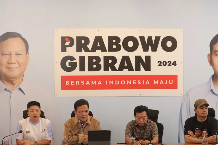 Konferensi Pers tim TKN Prabowo Gibran