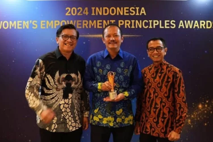Perumda Air Minum Tirta Raharja meraih penghargaan sebagai 2nd Winner (juara kedua) kategori Leadership Commitment pada kegiatan The UN Women Asia-Pacific WEPs Awards Regional Ceremony 2024 di Jakarta (Ist)