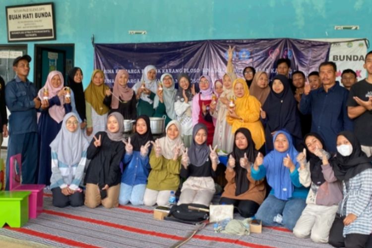 Unriyo dan UNS Kolaborasi Sentuh Remaja di Karangploso Bantul, Bangun Ketahanan Mental hingga Ajarkan Buat Pizza Sehat