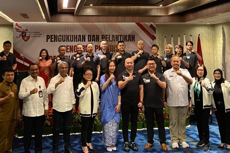 Pelantikan pengurus FISI Sumut yang diketuai Tjhin Seng Huat digelar di Grand Mercure Maha Cipta Medan Angkasa, Jalan Sutomo, Kecamatan Medan Timur, Kota Medan, Selasa (19/3/2024).