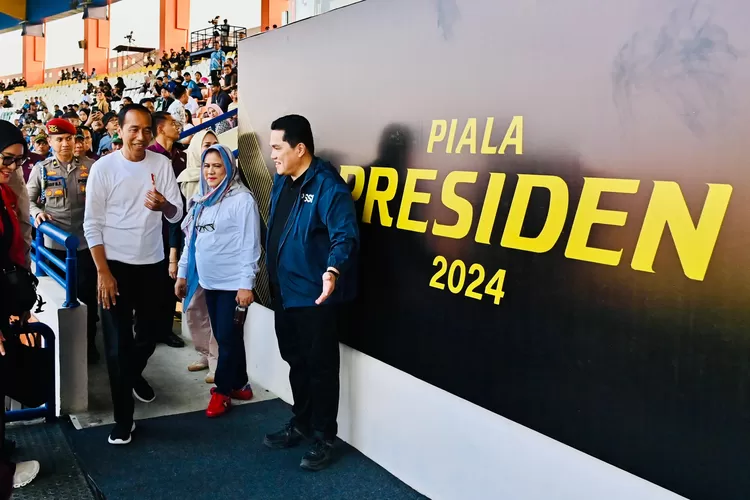 Presiden Joko Widodo membuka turnamen Piala Presiden 2024. (SM Purbalingga/dok PSSI)
