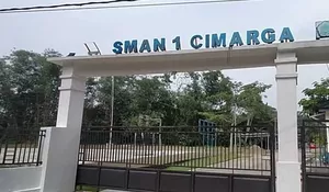 Dukungan untuk Kepsek SMAN 1 Cimarga Meluas, Netizen Serbu Akun Gubernur Banten
