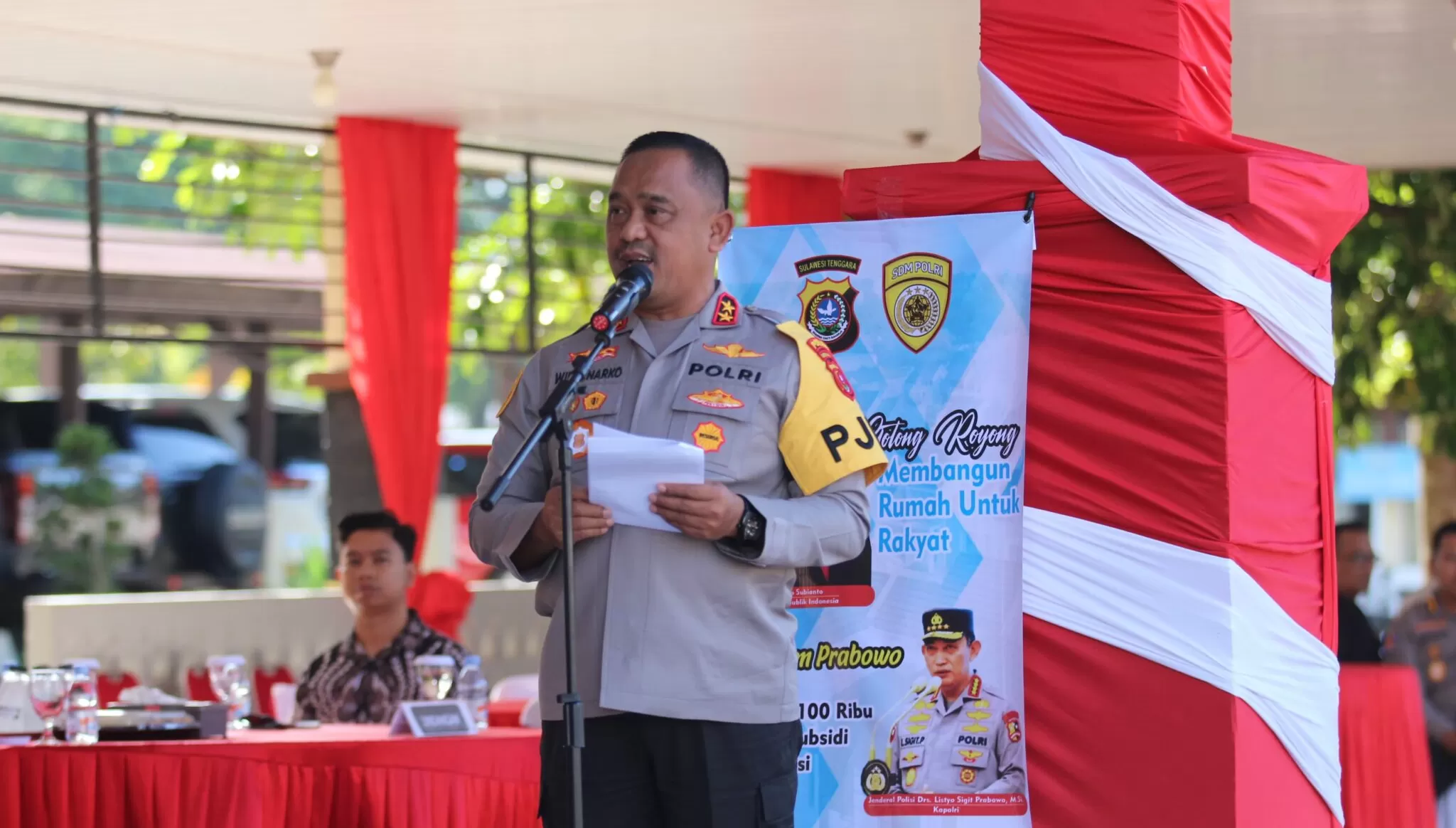 Kapolda Sultra Buka Expo Perumahan Personel Polri dan Bazar UMKM di Kendari.