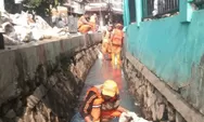 Dua Saluran di Bukit Duri Dibersihkan