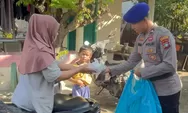 Pererat Hubungan Polri dan Masyarakat, Satpolairud Polresta Barelang Gelar Jumat Berkah Bagikan Nasi Kotak di Pesisir Perairan Tanjung Uma
