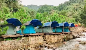 Cuma di Sini! Glamping di Bogor yang Punya 3 Spot Nyebur Sekaligus