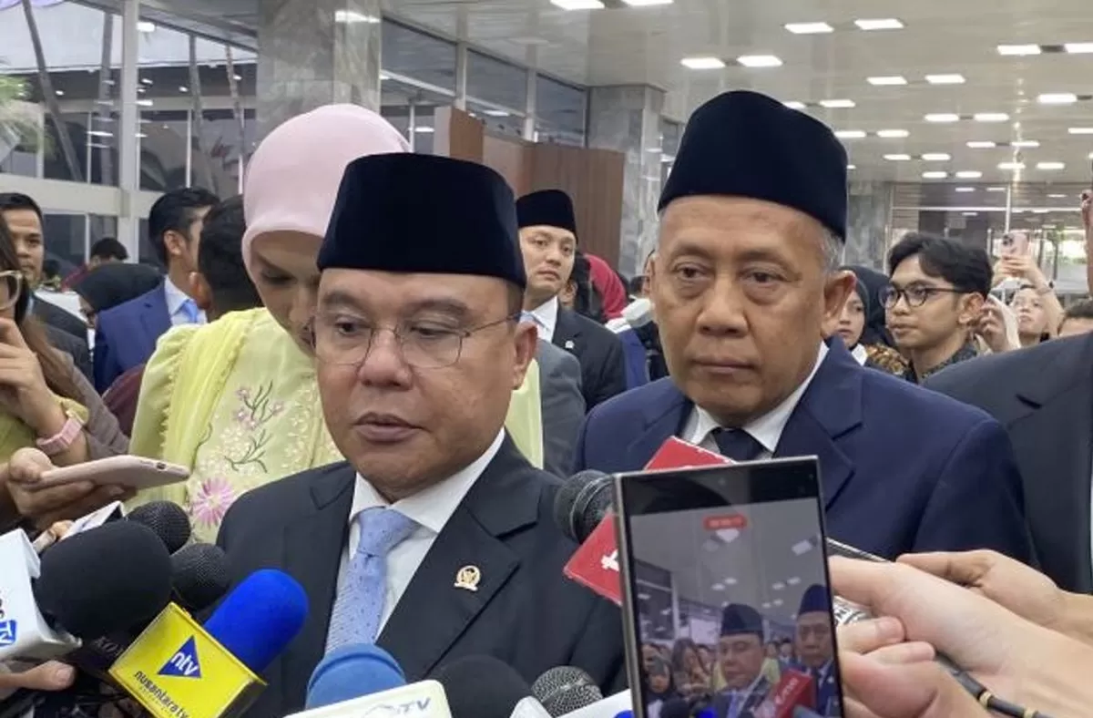 DPR RI Finalisasi Pembahasan PPPK Paruh Waktu, Guru PPPK Berpeluang Jadi PNS ((ANTARA/Fath Putra Mulya))