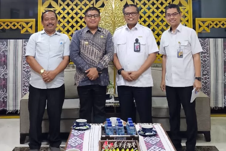 Pj Bupati Taput Dimposma Sihombing didampingi Lamtagon Manalu di Kememterian PUPR.