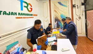 Geledah Kantor Travel TRG Kendari, Polda Sultra Amankan Sejumlah Barang Bukti