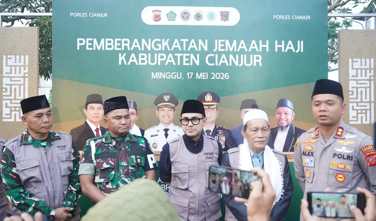 Mapolres Cianjur jadi lokasi keberangkatan jemaah haji kloter 24 JKS. (FOTO: Ist)