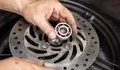 Begini Cara Merawat Bearing Motor agar Berkendara Nyaman dan Selamat