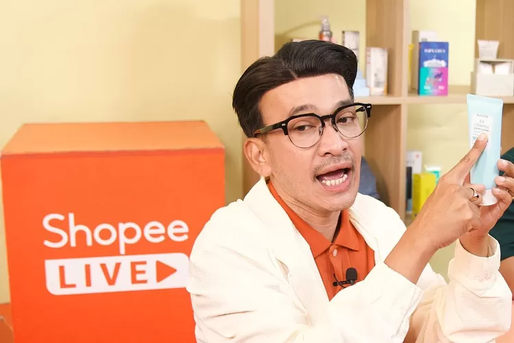 Ruben Onsu turut memeriahkan ajang Shopee Live pada 8 Agustus 2023 (Foto: Gorajuara/ Instagram/ @ruben_onsu)