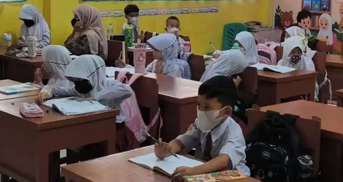 Kabut Asap Parah, Sekolah di Padang Alihkan Pembelajaran ke Rumah