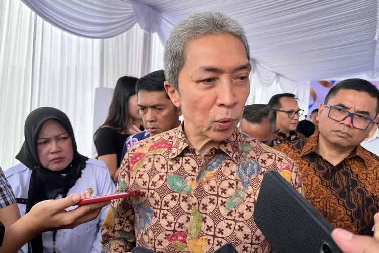 Segera Diselesaikan, Pemkot Bogor Siapkan Sejumlah Opsi Jalur untuk Alternatif Jalan Saleh Danasasmita yang Longsor (Khusnul Hatimah/ayobogor)