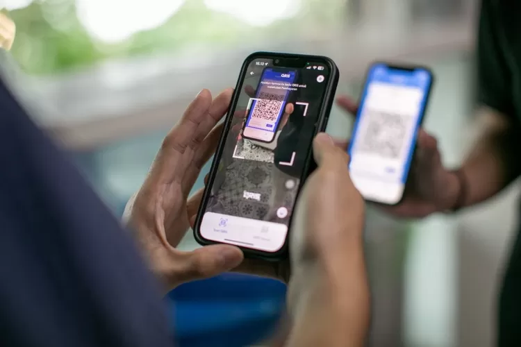 Layanan BRI Mobile  lewat HP(Foto: Ist)