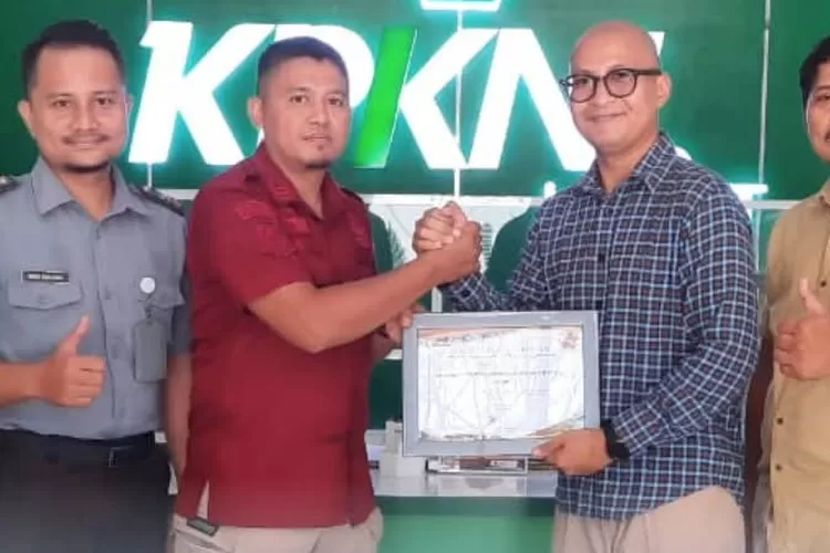 Lapas Muara Enim Terima Penghargaan dari KPKNL Lahat atas Kontribusi PNBP dan Optimalisasi BMN Tahun 2023 (Frekuensinews )