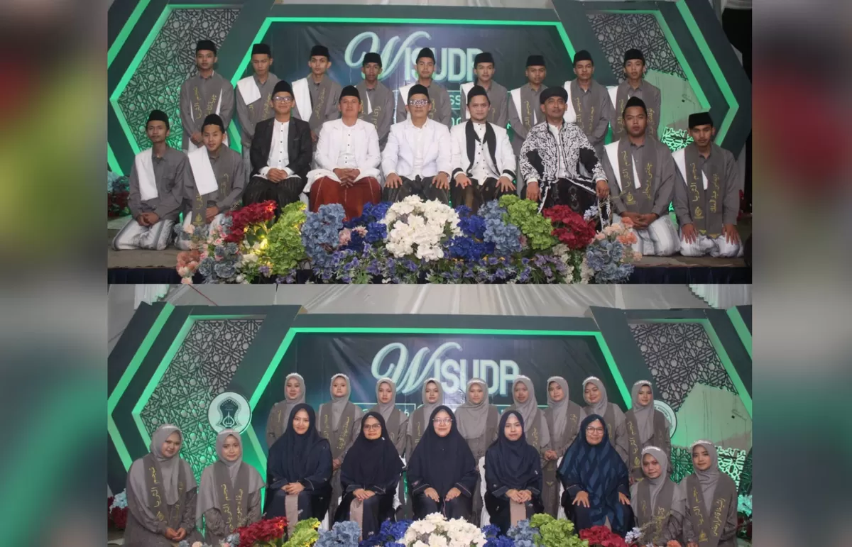 Pesantren Mama Cipoek Cianjur menggelar wisuda. (FOTO: Istimewa)
