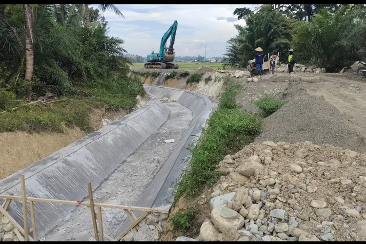 Proyek Percepatan pembangunan jaringan irigasi Daerah Irigasi (D.I) Air Terang di Kecamatan Tiloan, Kabupaten Buol,