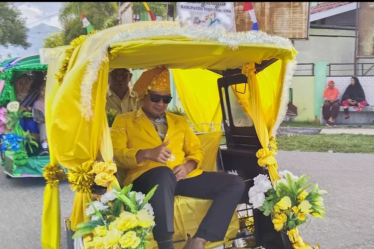 Bupati Touna Ilham Lawidu