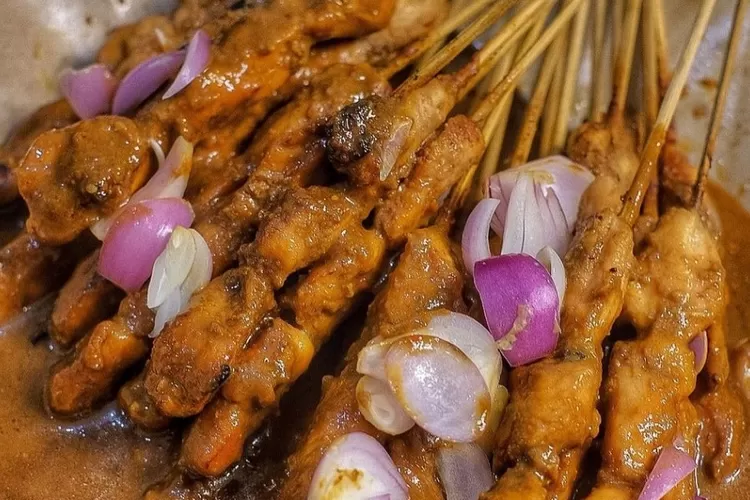 Warung Sate Ayam Paling Enak Di Surabaya Daging Lumer Bumbu Medok