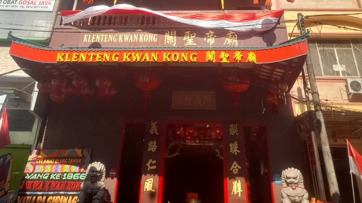 HUT Dewa Kwan Kong ke-1866 di Makassar menjadi momentum merawat tradisi Tionghoa sekaligus memperkuat pesan toleransi antarumat beragama. (Dok.MetroSelebes.com/Ramli)