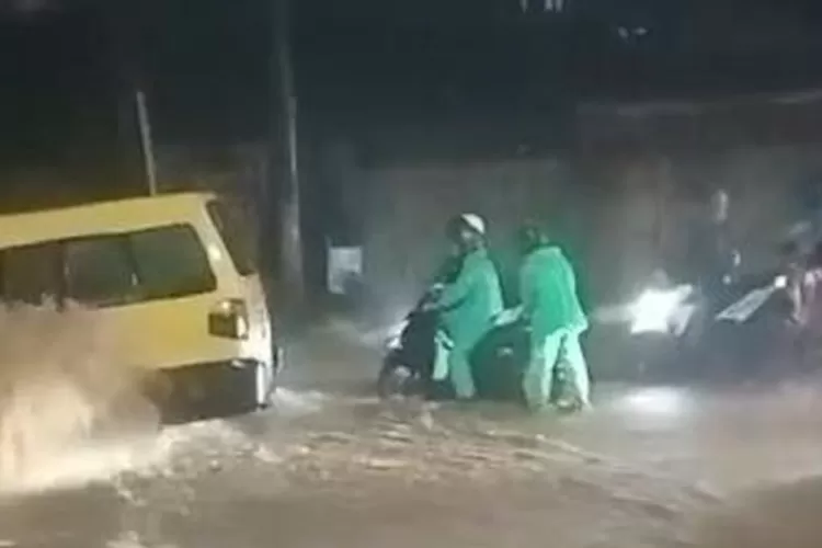 Banjir Bandang puncak Bogor (X @PaltiWest2024)