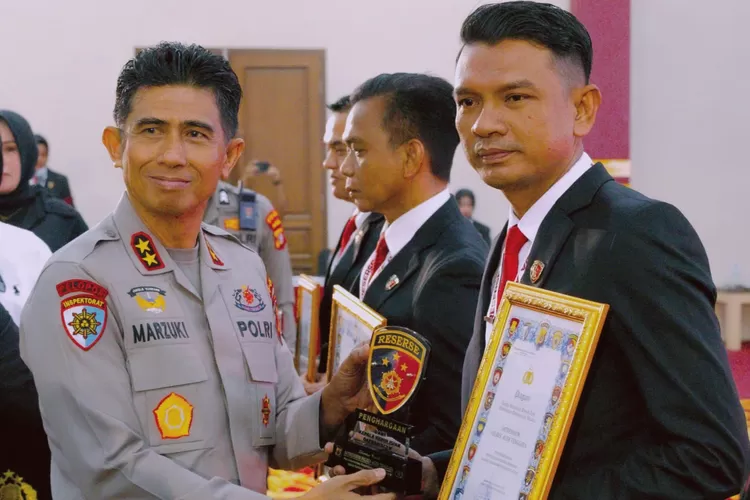  Polres Aceh Tenggara menerima penghargaan dari Kapolda Aceh
