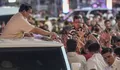 Permudah Salaman dengan Warga, Presiden Prabowo Minta PT Pindad Bikin Mobil Khusus Presiden