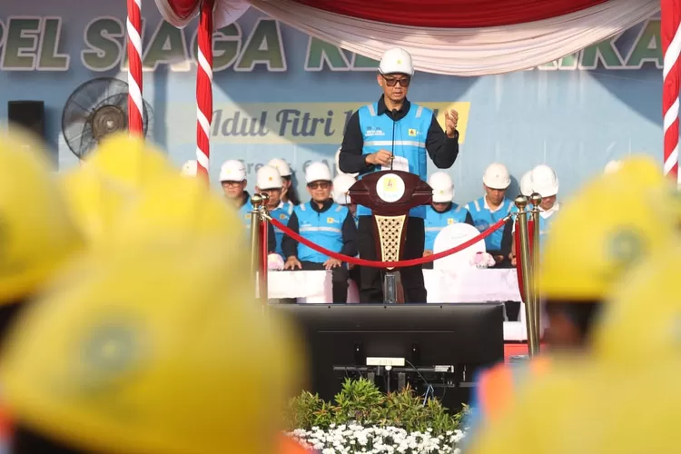 Direktur Utama PLN Darmawan Prasodjo merinci, selama masa siaga Ramadan dan Idul Fitri tahun ini, PLN telah menyiagakan 81.591 personel dan 2.766 posko yang tersebar di setiap titik vital kelistrikan dan pusat keramaian publik. (ISTIMEWA)