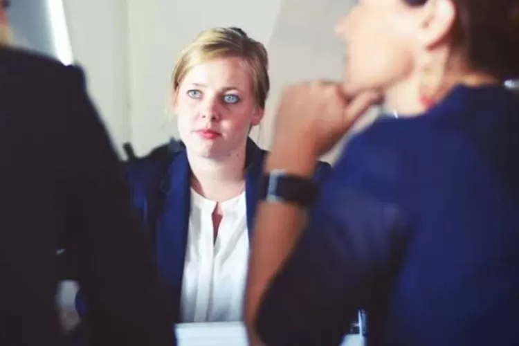 Yuk kenali ciri dari seorang yang mempunyai gangguan paranoid, salah satunya tak ingin mengakui kesalahan diri!