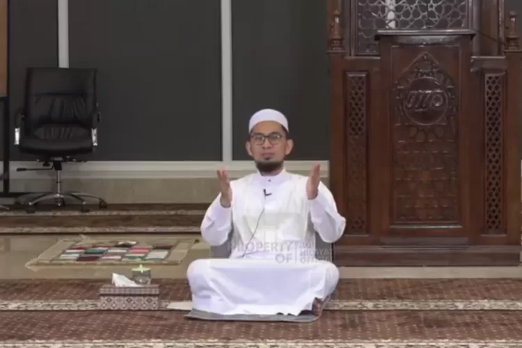 Ustaz Adi Hidayat (Tangkapan Layar YouTube Adi Hidayat Official)