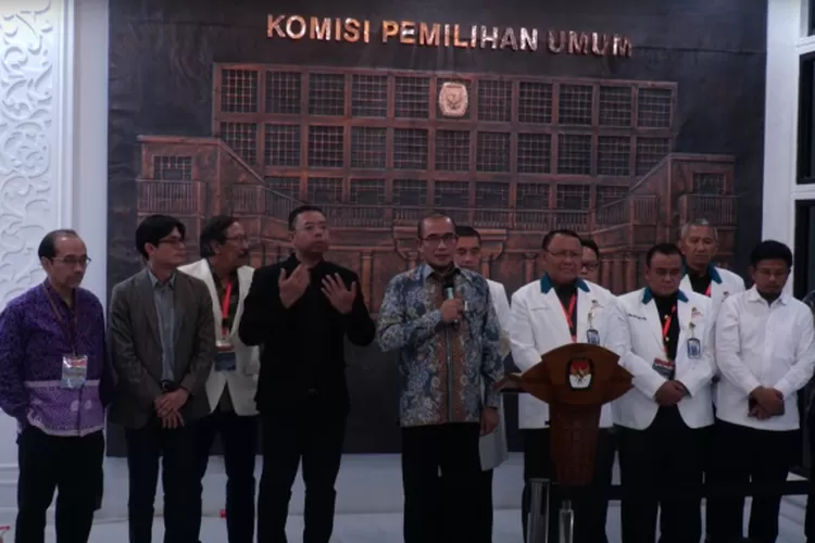 Hari Ini KPU Umumkan Tiga Capres-Cawapres Lulus Tes Kesehatan. Begini ...