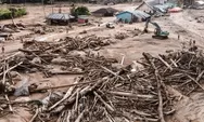 Warga Meriah Aceh Panik Kembali Diterjang Banjir Bandang Bawa Kayu Gelondongan