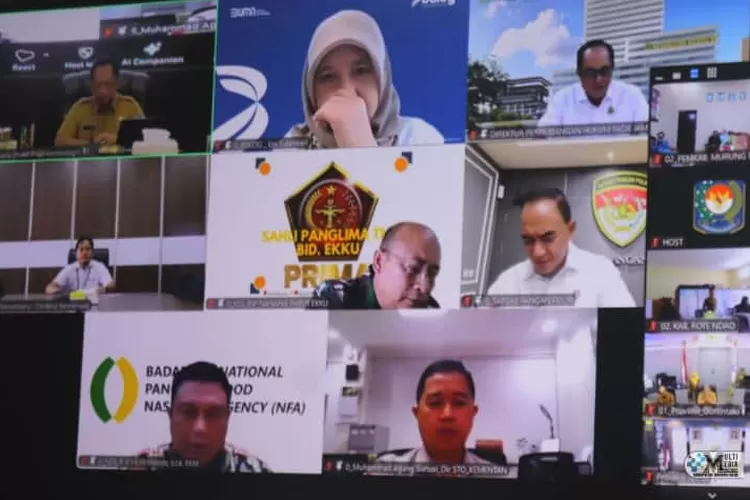 Pemerintah Kabupaten (Pemkab) Murung Raya (Mura) mengikuti Rapat Koordinasi (Rakor) Pengendalian Inflasi secara virtual dari ruang Sekretaris Daerah, pada Senin (13/10/2025).