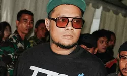 Penyanyi Virgoun Ditangkap Atas Kasus Narkoba, Begini Tanggapan Mantan Istri Inara Rusli