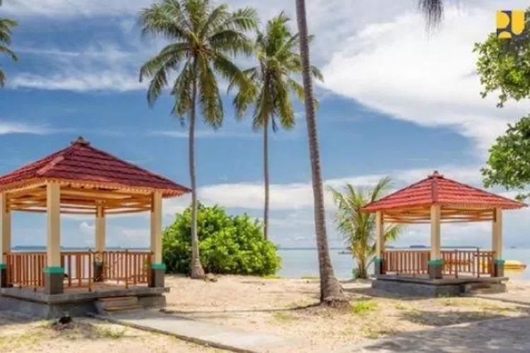 Butuh Healing? Ini Deretan Pantai Cantik Dekat Jakarta