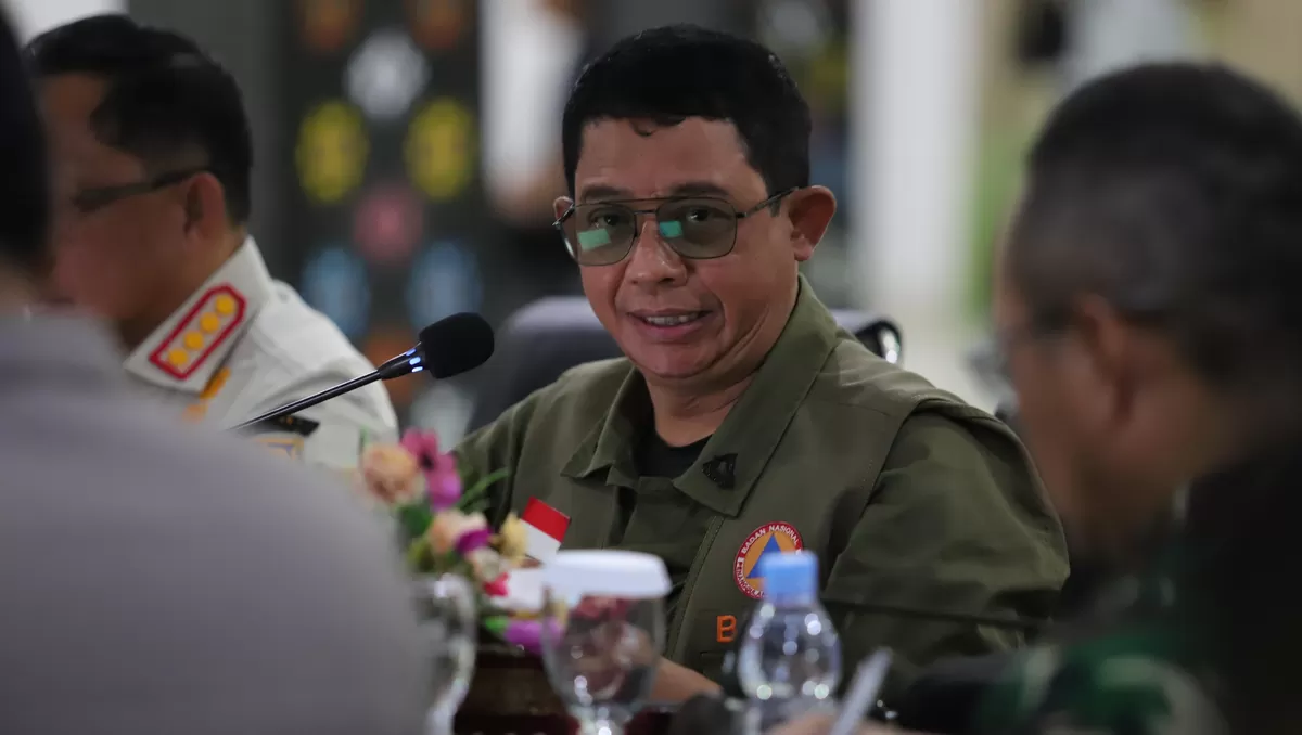 Kepala Badan Nasional Penanggulangan Bencana (BNPB), Letjen TNI Suharyanto menegaskan Pemerintah Republik Indonesia (RI) bergerak cepat menyusun delapan skema strategis guna mempercepat penanganan dan pemulihan di wilayah Nusa Tenggara Timur (NTT) pascadiguncang gempa bumi bermagnitudo 7,7.  (Kalimantansatu.com/Dok. Bakom RI)