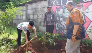 Kecamatan Tapos Depok Dukung Aksi Penanaman Pohon, 7 Kelurahan Ciptakan Lingkungan Asri