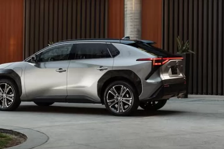 10 Kelebihan dan Kekurangan Mobil Listrik di Indonesia yang Wajib Diketahui