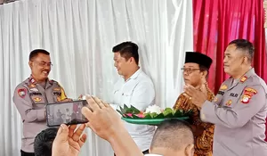 Pertama Kalinya di Depok, Anggota Binmas Naik pangkat Warga Jatijajar Syukuran